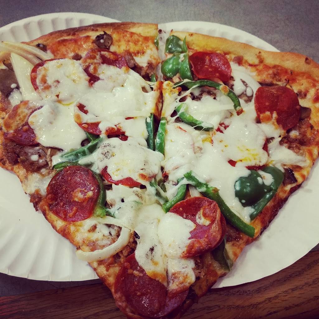 Primos Pizza & Pasta | restaurant | 17173 Miramar Pkwy, Miramar, FL 33027, USA | 9544301930 OR +1 954-430-1930