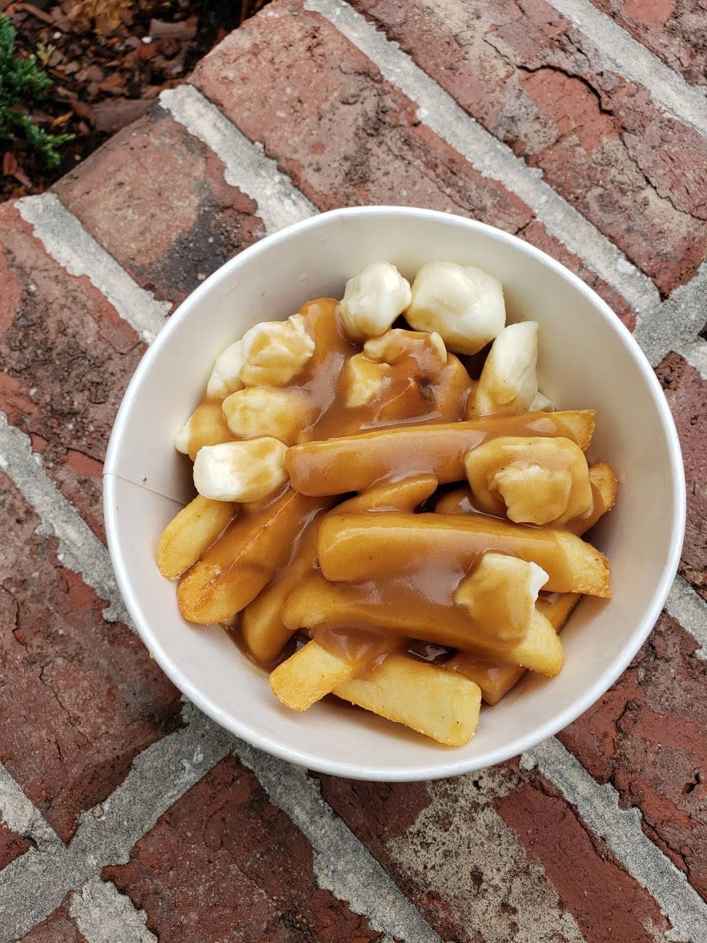 The Daily Poutine | restaurant | 1674 E. Buena Vista Drive, #A, Orlando, FL 32830, USA | 4079346167 OR +1 407-934-6167
