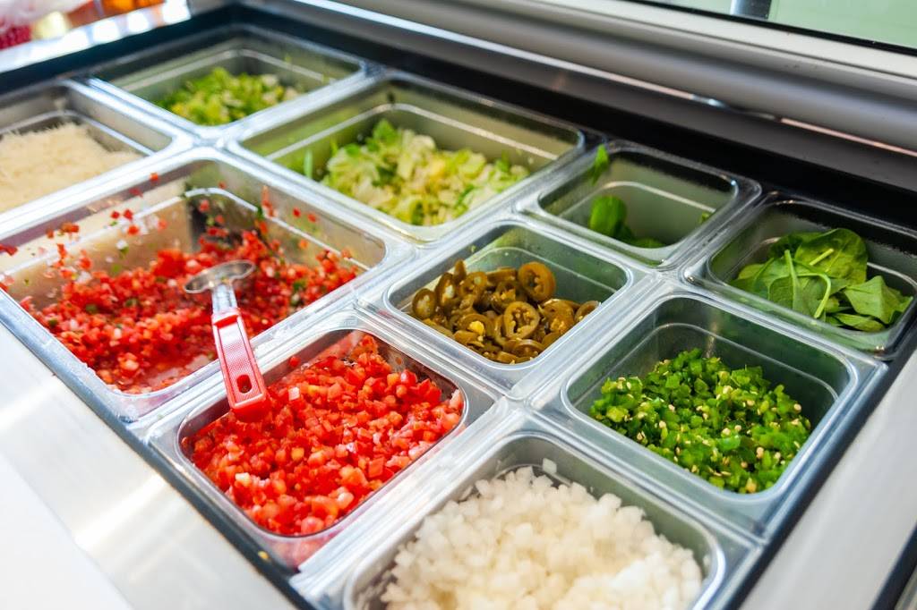 Paparitos Southwest Grill | restaurant | 103 Cumberland Plaza, Crossville, TN 38555, USA | 9313370565 OR +1 931-337-0565