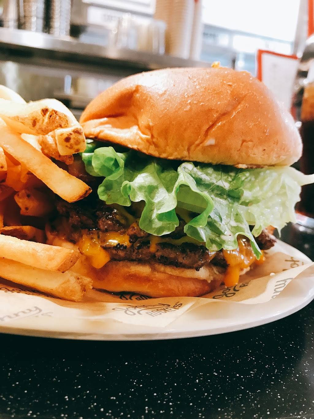 Johnny Rockets | restaurant | 1322 3rd Street Promenade, Santa Monica, CA 90401, USA | 3103946362 OR +1 310-394-6362