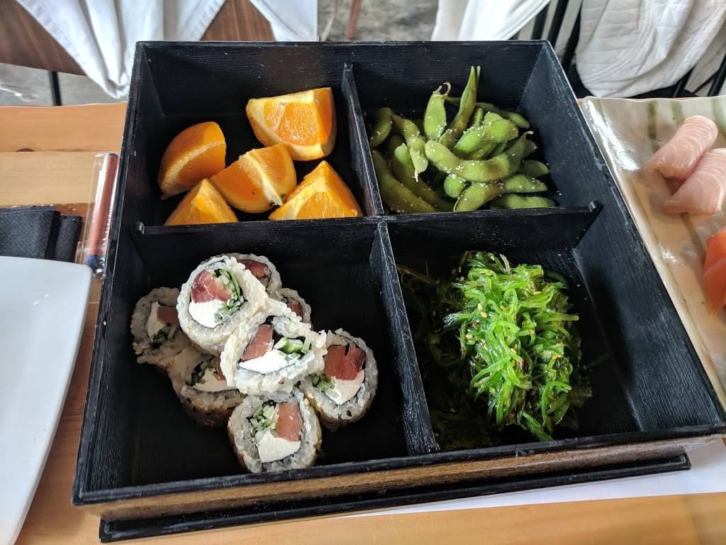 BASH | restaurant | 1012 La Salle St, Ottawa, IL 61350, USA | 8154342274 OR +1 815-434-2274