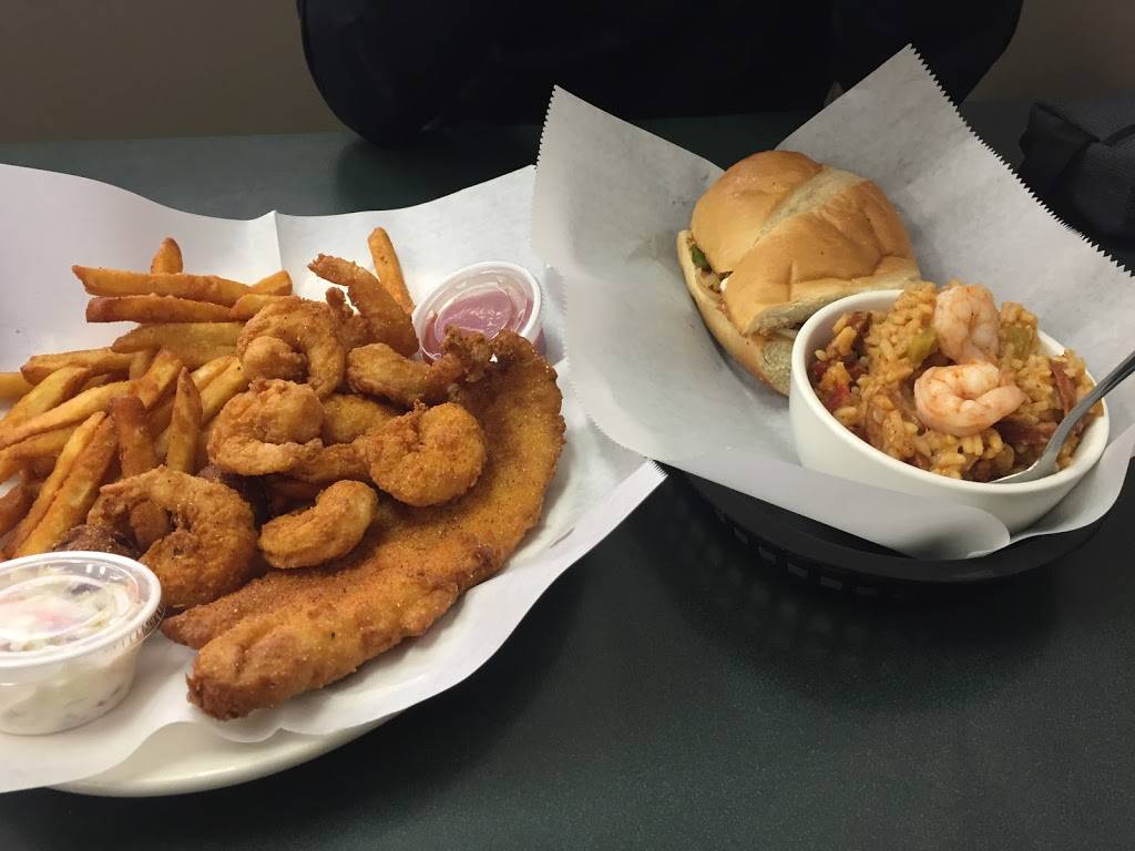 Gumbos | restaurant | 53 N Walnut St, Mt Clemens, MI 48043, USA | 5863073100 OR +1 586-307-3100