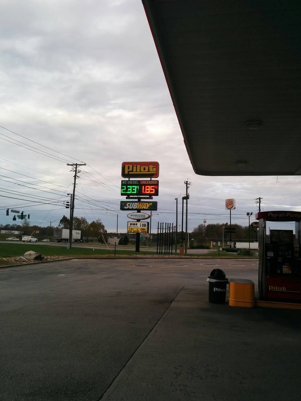 Pilot Travel Center | restaurant | 7210 Strawberry Plains Pike, Knoxville, TN 37914, USA | 8655441067 OR +1 865-544-1067