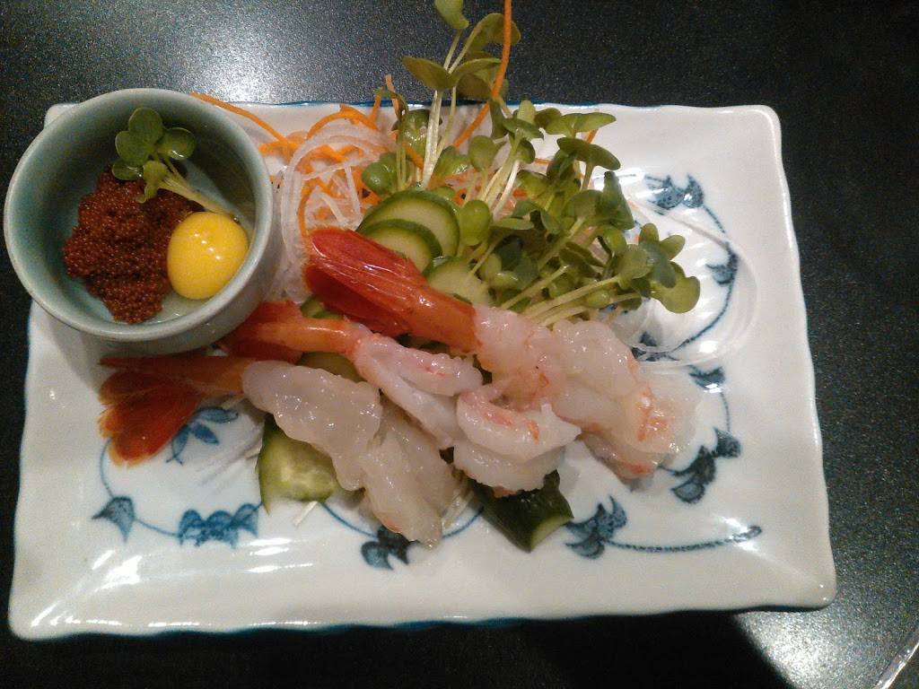 Sushi Dragon | restaurant | 8069 Vineland Ave, Sun Valley, CA 91352, USA | 8187684507 OR +1 818-768-4507