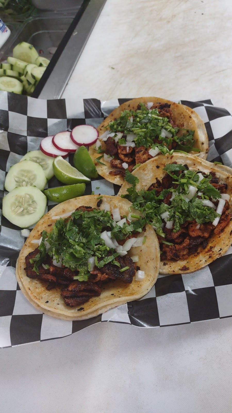 Delicias Sobre Ruedas LLC | restaurant | 160 Railroad Ave, Tuckerton, NJ 08087, USA | 6092050372 OR +1 609-205-0372