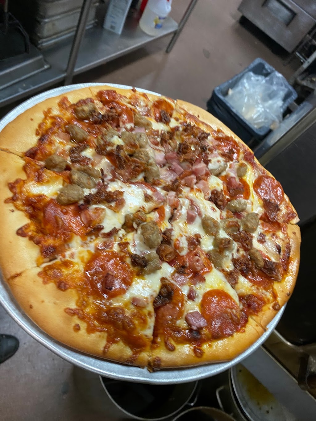 Fat Willys Williams Field Rd & Gilbert Rd | restaurant | 151 E Williams Field Rd D112, Gilbert, AZ 85295, USA | 4805903757 OR +1 480-590-3757