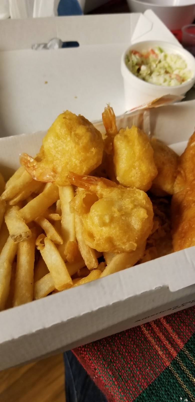 Long John Silvers | restaurant | 3222 S Mooney Blvd, Visalia, CA 93277, USA | 5597331557 OR +1 559-733-1557