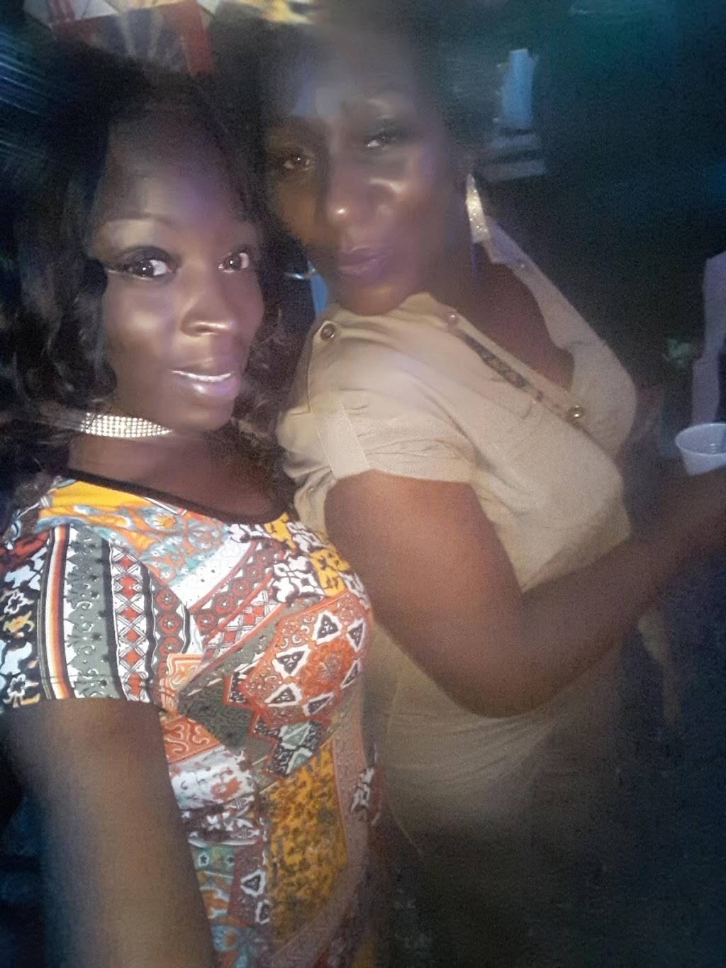 Images Restaurant & Entrnmnt | restaurant | 3940 Airline Blvd # 124, Chesapeake, VA 23321, USA | 7574884048 OR +1 757-488-4048