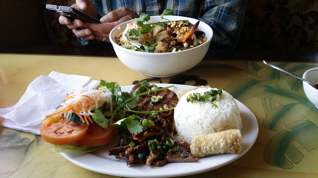 Pho Dong Huong Restaurant | restaurant | 9050 W 58th Ave, Arvada, CO 80002, USA | 3034223388 OR +1 303-422-3388