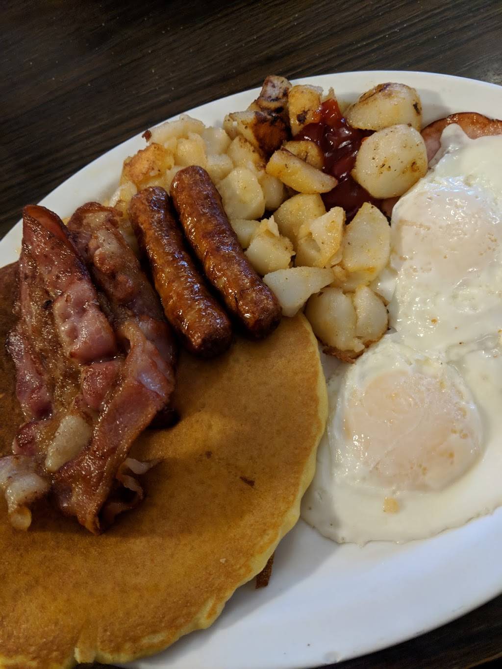 Russell Williams Restaurant | restaurant | 20 Plains Rd E, Burlington, ON L7T 2B9, Canada | 9056342929 OR +1 905-634-2929