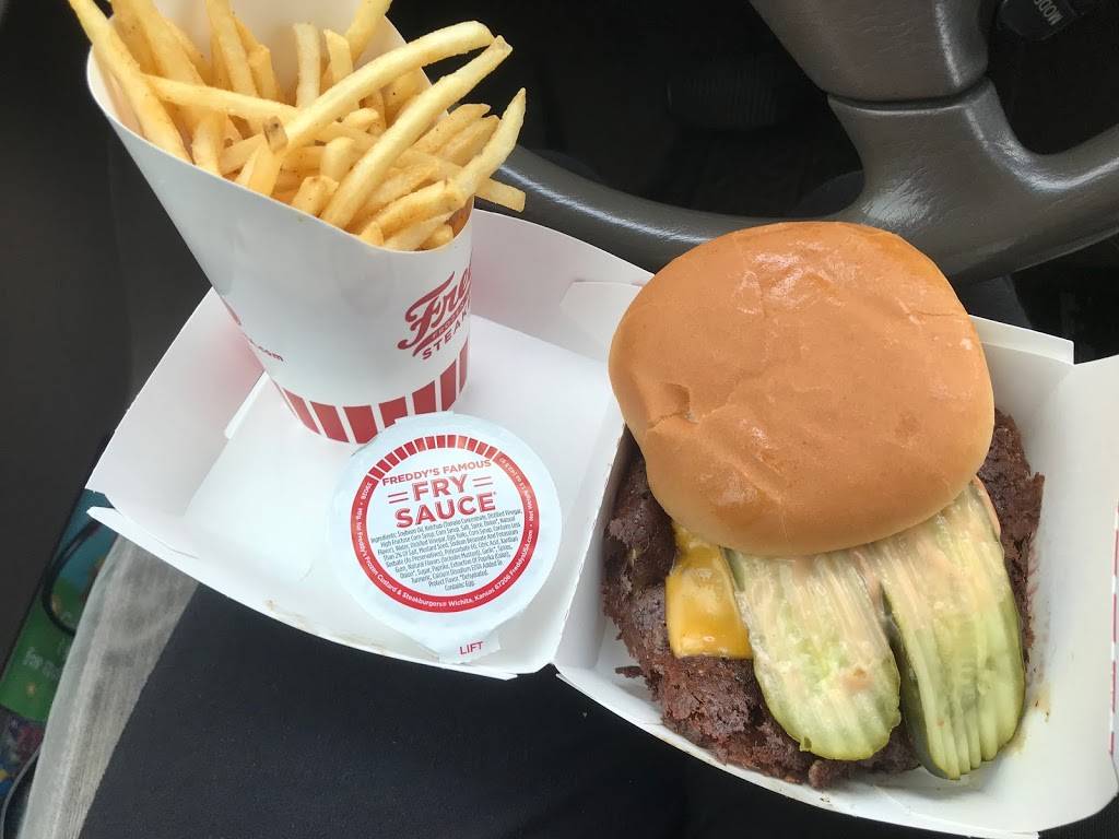 Freddys Frozen Custard & Steakburgers | restaurant | 15778 Jackson Creek Pkwy, Monument, CO 80132, USA | 7194885918 OR +1 719-488-5918