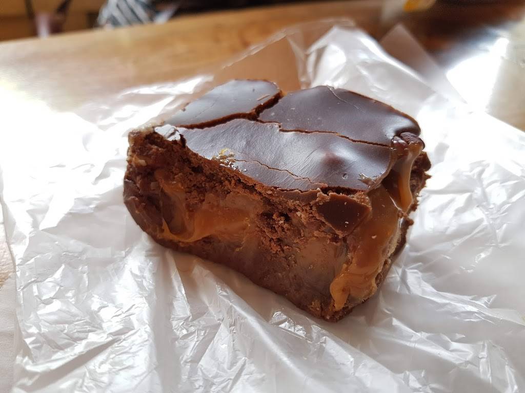 Ravenna Country Market | restaurant | 495972 Grey County Rd 2, Ravenna, ON N0H 2E0, Canada | 5195992796 OR +1 519-599-2796