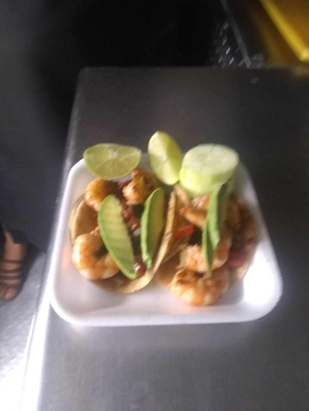 El Gallo De Sinaloa | restaurant | 9850 S Nogales Hwy, Tucson, AZ 85756, USA | 5203583260 OR +1 520-358-3260