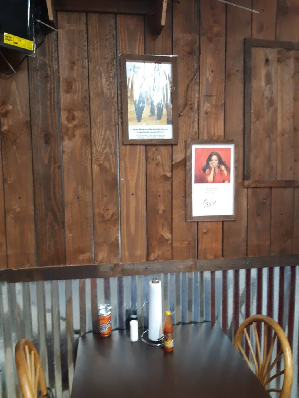 LIL VEES REAL SMOKE BBQ | restaurant | 3142 E Illinois Ave, Dallas, TX 75216, USA | 4696020439 OR +1 469-602-0439