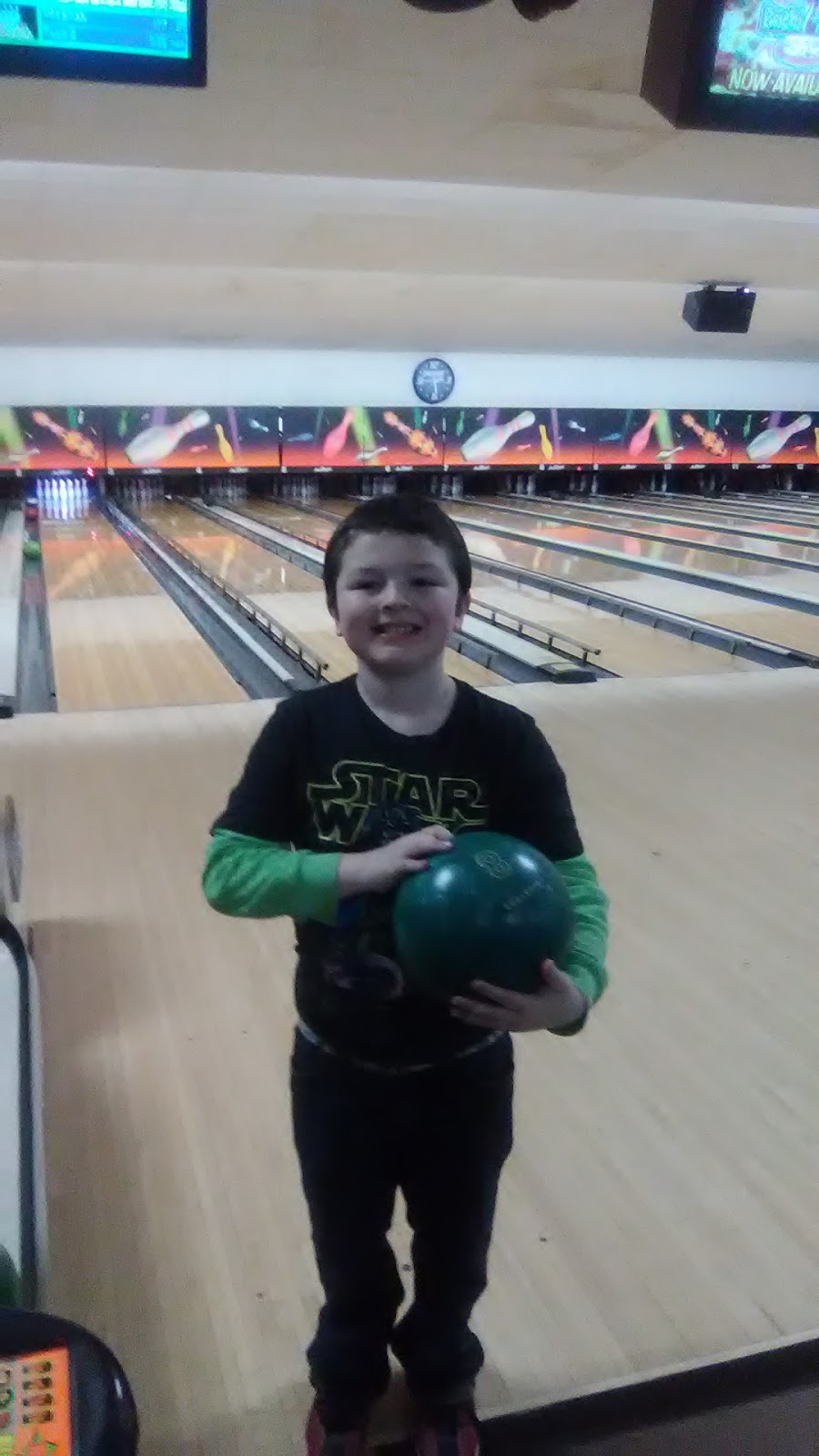 Strikers Bowl | meal takeaway | 2705 Cleveland Ave, St Joseph, MI 49085, USA | 2699833034 OR +1 269-983-3034