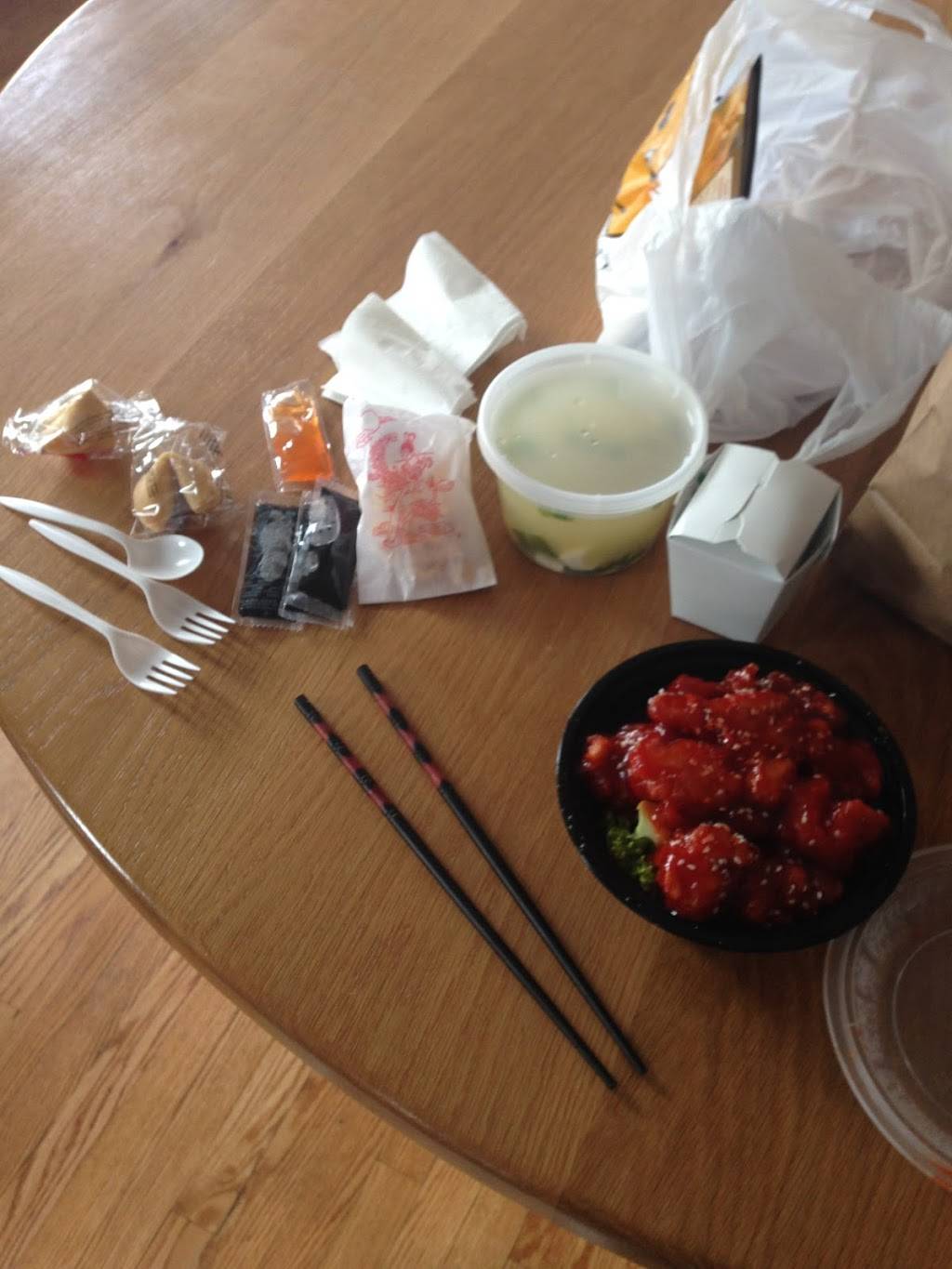 Chens Kitchen | restaurant | 8014 Loch Raven Blvd, Towson, MD 21286, USA | 4103393818 OR +1 410-339-3818