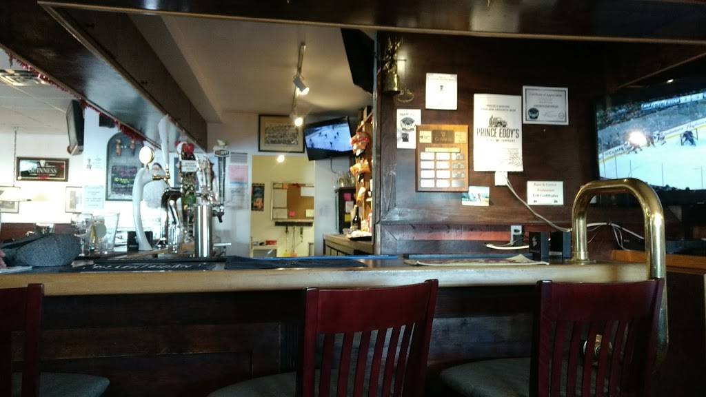 The Rose & Crown Restaurant | restaurant | 2815 Princess St, Kingston, ON K7P 2X2, Canada | 6133891278 OR +1 613-389-1278