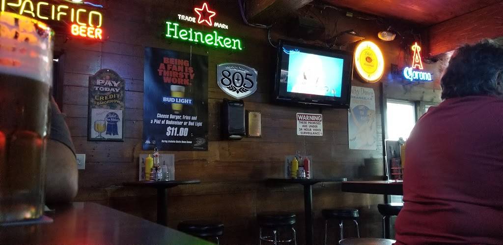 Salty Dawg Tavern | restaurant | 1214 N Parker St, Orange, CA 92867, USA | 7145329977 OR +1 714-532-9977