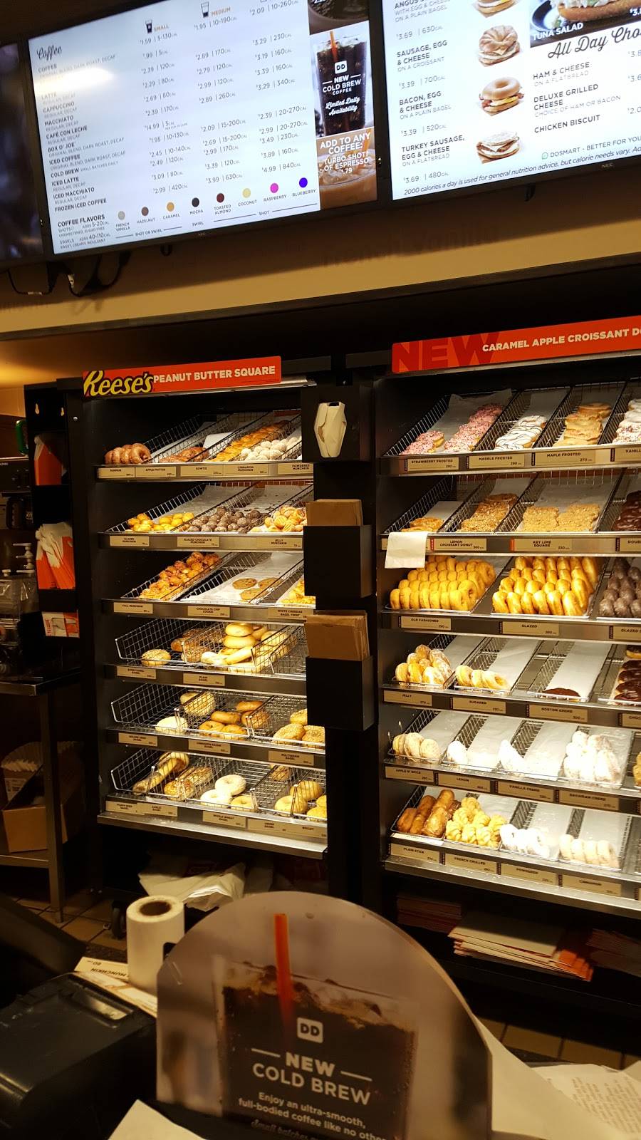 Dunkin | bakery | 13889 Wellington Trace, Wellington, FL 33414, USA | 5612491223 OR +1 561-249-1223