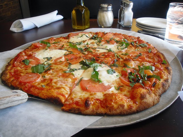 Chicago Pizza Tours | restaurant | 27 N Upper Wacker Dr, Chicago, IL 60606, USA | 3122218502 OR +1 312-221-8502