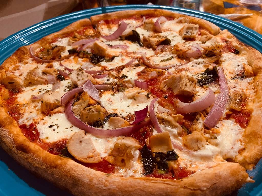 Elizabeths Pizza Italian Restaurant | restaurant | 3927 Battleground Ave, Greensboro, NC 27410, USA | 3362881515 OR +1 336-288-1515