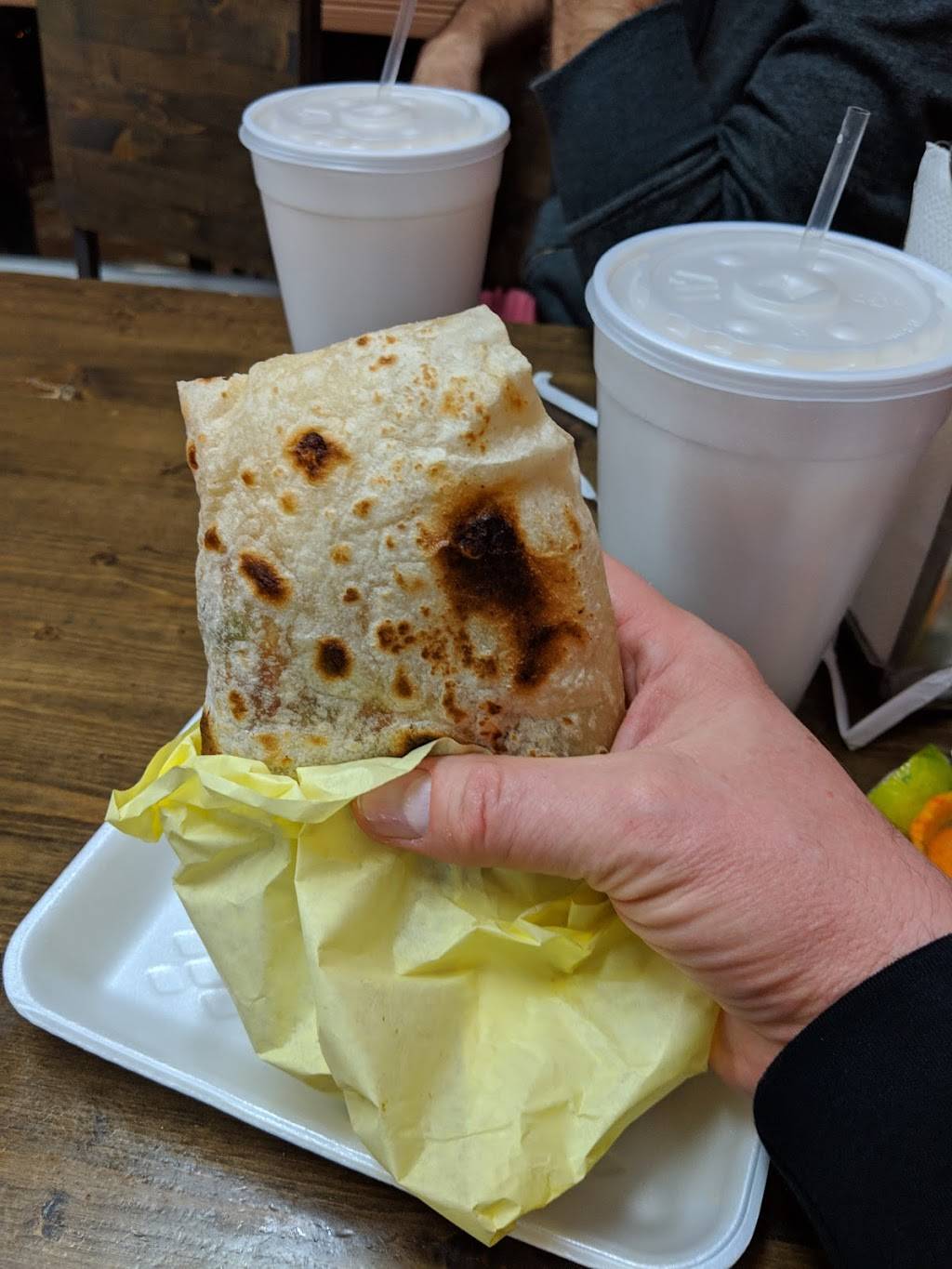 Franciscos Mexican Deli | restaurant | 821 N Santa Fe Ave, Vista, CA 92084, USA | 7607240045 OR +1 760-724-0045