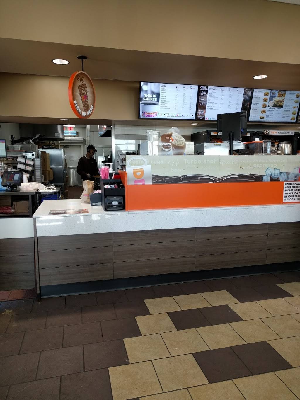 Dunkin | bakery | 1401 S Main St, Sikeston, MO 63801, USA | 5734726428 OR +1 573-472-6428