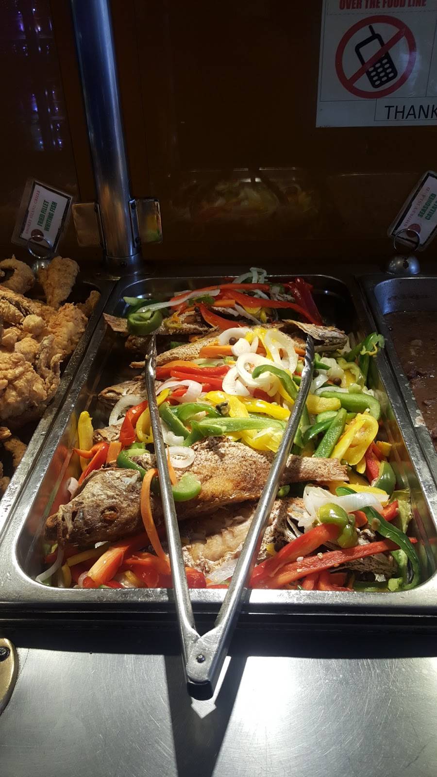 Smokey Island Grille | restaurant | 1274 Fulton St, Brooklyn, NY 11216, USA | 3477708021 OR +1 347-770-8021