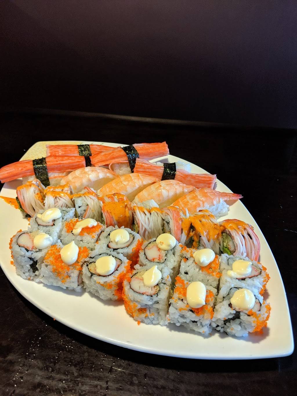 Sushi Ai | restaurant | 4 N Central Ave, Clayton, MO 63105, USA | 3147271168 OR +1 314-727-1168
