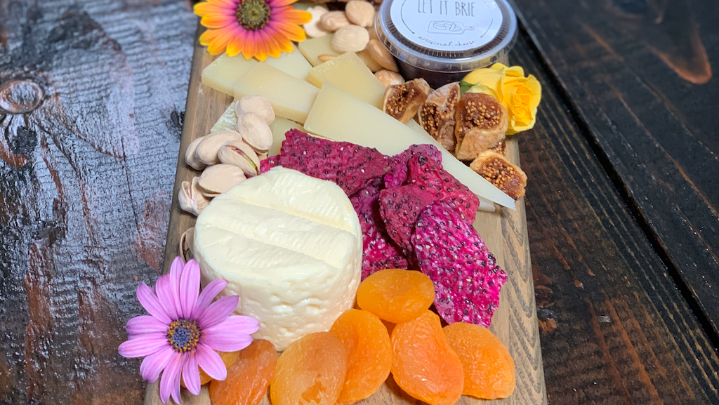 Let it Brie | restaurant | 117 E Commonwealth Ave, Fullerton, CA 92832, USA | 7145193094 OR +1 714-519-3094