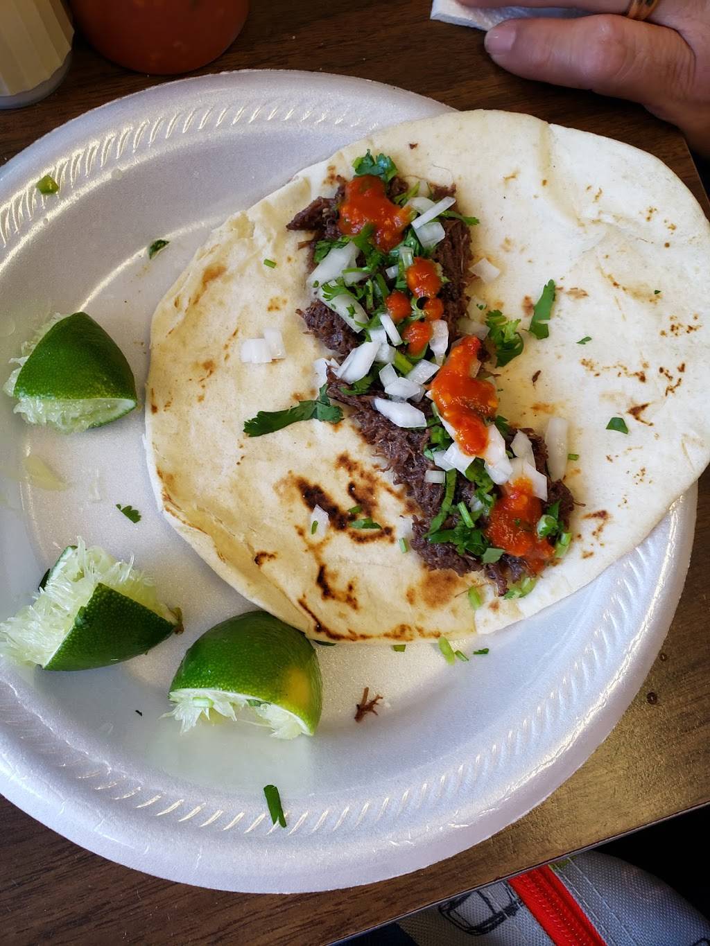 Morenita Barbacoa | restaurant | 4302 S Flores St, San Antonio, TX 78214, USA | 2104092783 OR +1 210-409-2783