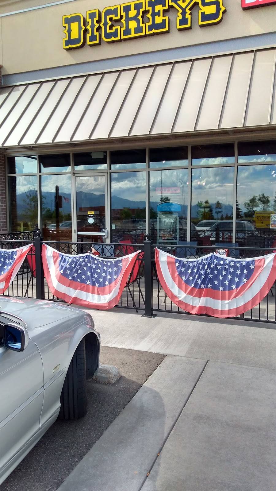 Dickeys Barbecue Pit | restaurant | 1252 Interquest Pkwy, Colorado Springs, CO 80921, USA | 7195981909 OR +1 719-598-1909