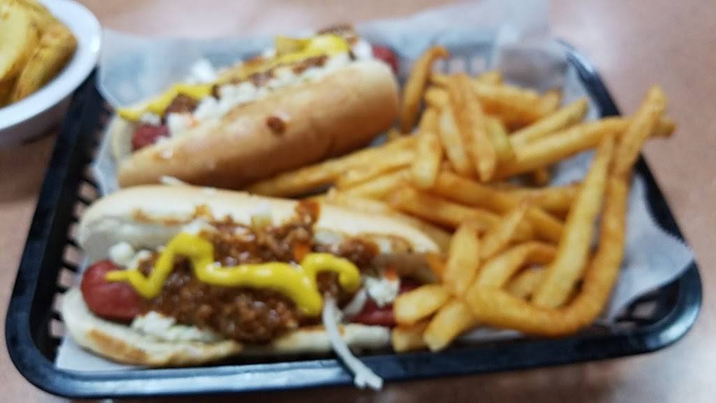 Johnny Ks | restaurant | 415 N Generals Blvd, Lincolnton, NC 28092, USA | 7042409394 OR +1 704-240-9394