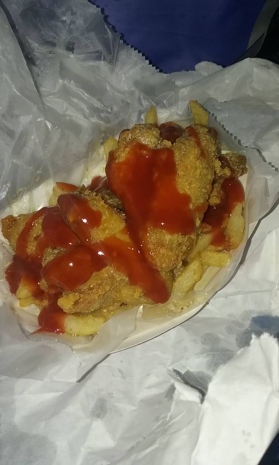 Sharks | restaurant | 2027 E 95th St, Chicago, IL 60617, USA | 7733746650 OR +1 773-374-6650