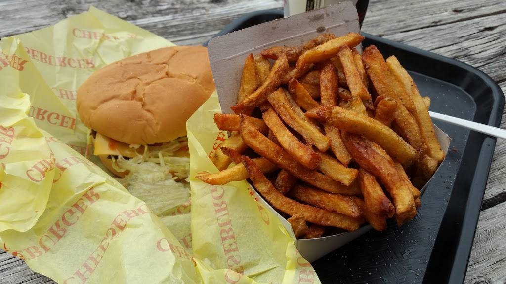 Dennys Drive-In | restaurant | 86 Ontario St S, Grand Bend, ON N0M 1T0, Canada | 5197015808 OR +1 519-701-5808