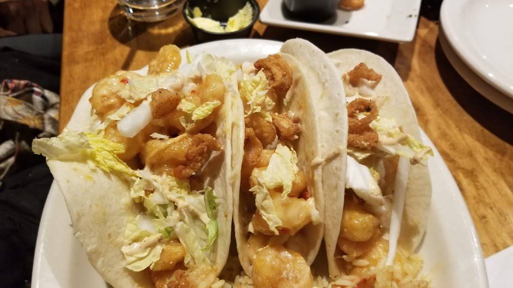 Shakers Restaurant | restaurant | 3401 Candlers Mountain Rd, Lynchburg, VA 24502, USA | 4348477425 OR +1 434-847-7425