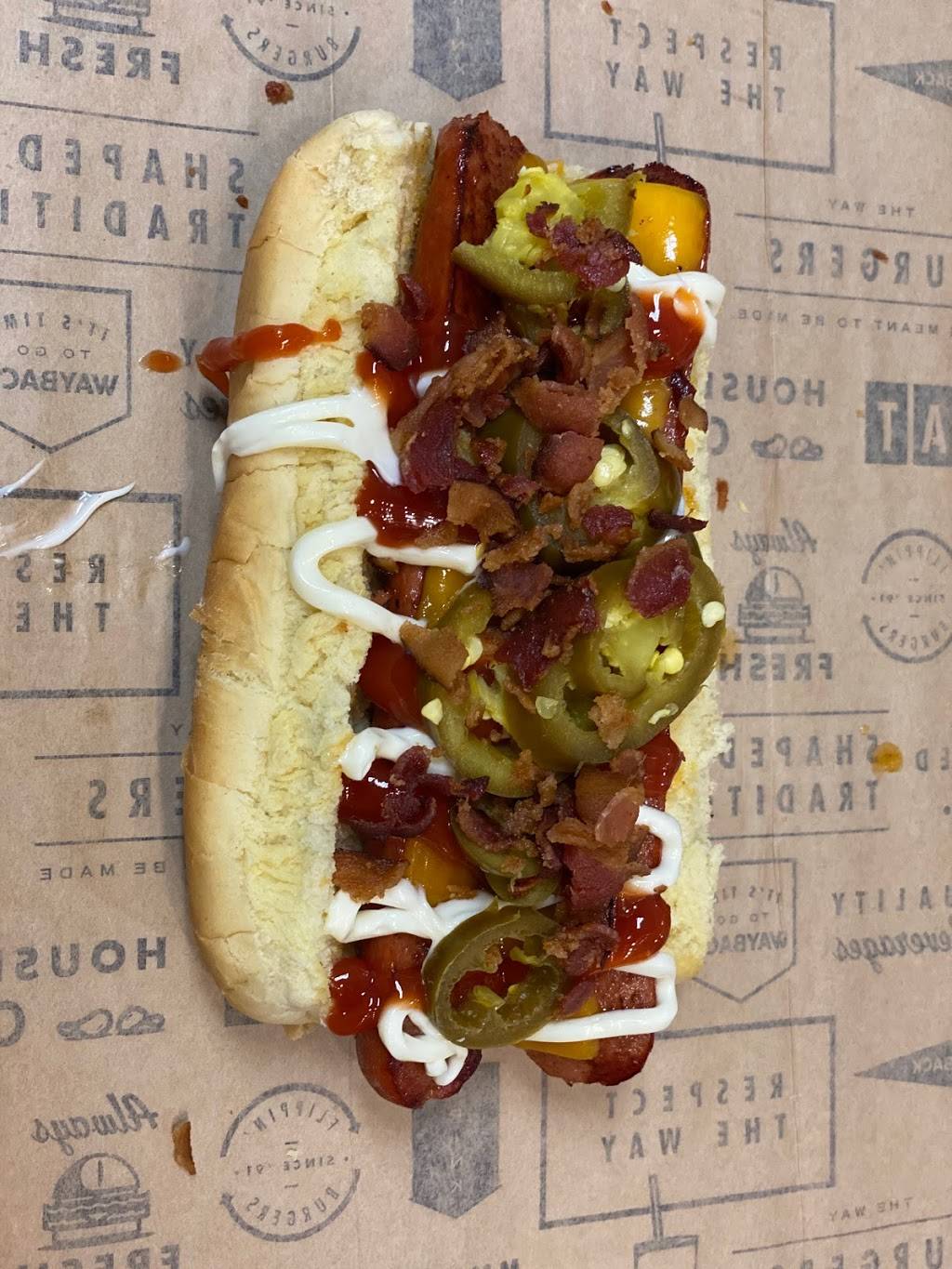 Wayback Burgers | restaurant | 1723 N Loop 1604 E, San Antonio, TX 78232, USA | 2106003336 OR +1 210-600-3336