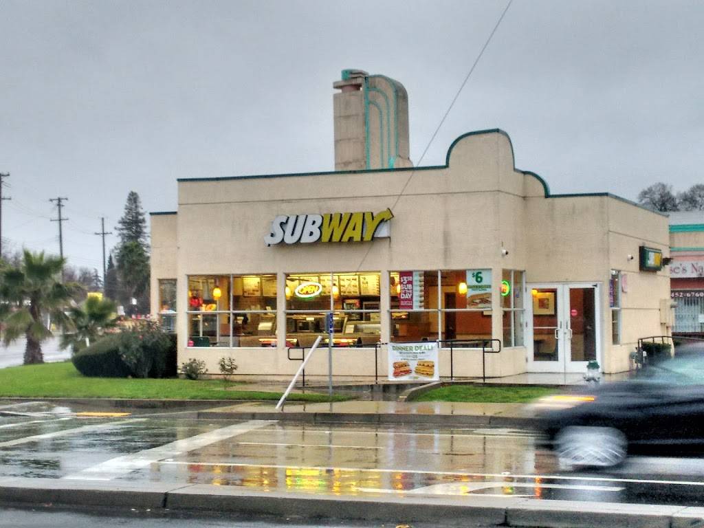 Subway | meal takeaway | 3000 Stockton Blvd, Sacramento, CA 95820, USA | 9169429136 OR +1 916-942-9136
