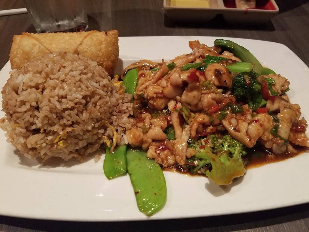 New Mandarin Garden | restaurant | 31539 W 13 Mile Rd, Farmington Hills, MI 48334, USA | 2485537609 OR +1 248-553-7609