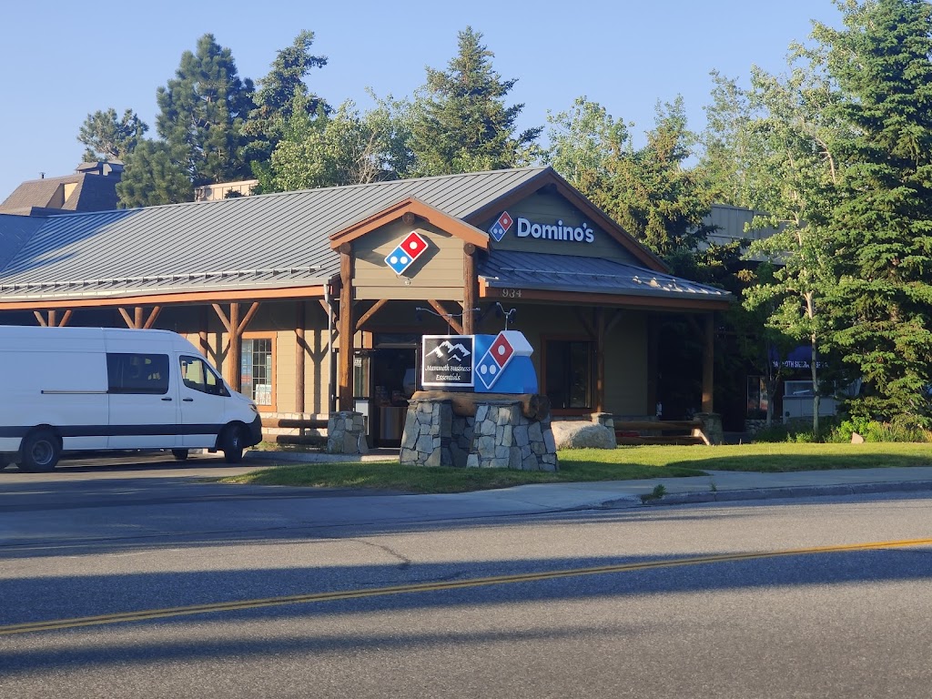 Dominos Pizza | meal delivery | 1934 Meridian Blvd, Mammoth Lakes, CA 93546, USA | 7609345555 OR +1 760-934-5555