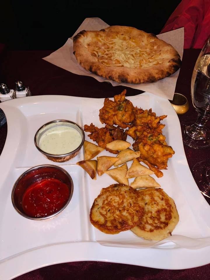 Curry Patta | restaurant | 187 Main St, Altamont, NY 12009, USA | 5185955062 OR +1 518-595-5062