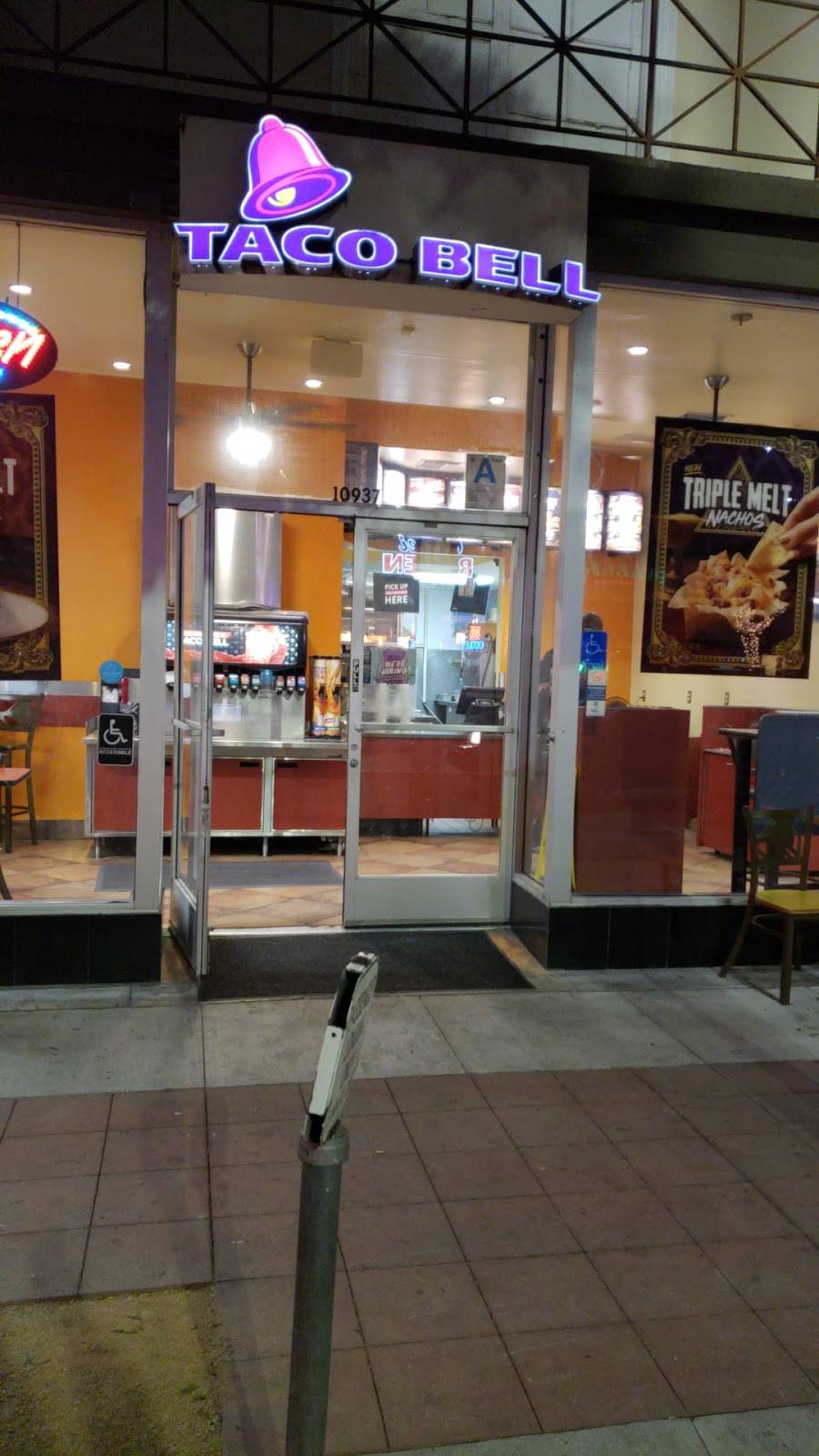Taco Bell | restaurant | 10937 Weyburn Ave, Los Angeles, CA 90024, USA | 3102084808 OR +1 310-208-4808