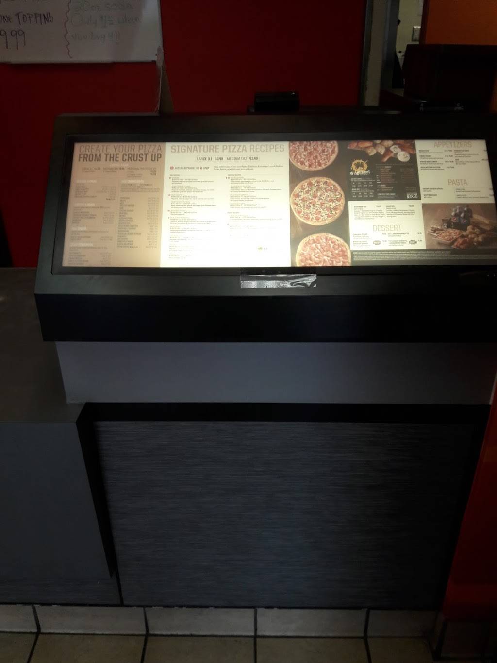 Pizza Hut | restaurant | 9501 Crosshill Blvd #102, Jacksonville, FL 32222, USA | 9047716480 OR +1 904-771-6480