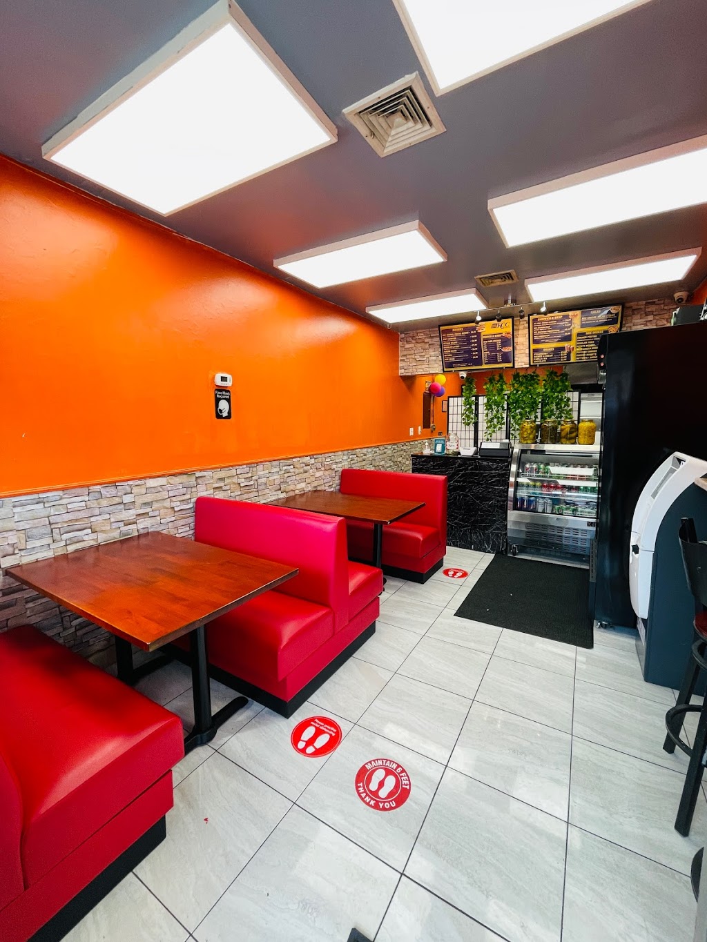 KCC Burger | restaurant | 153-35B Hillside Avenue, Queens, NY 11432, USA | 9293350207 OR +1 929-335-0207