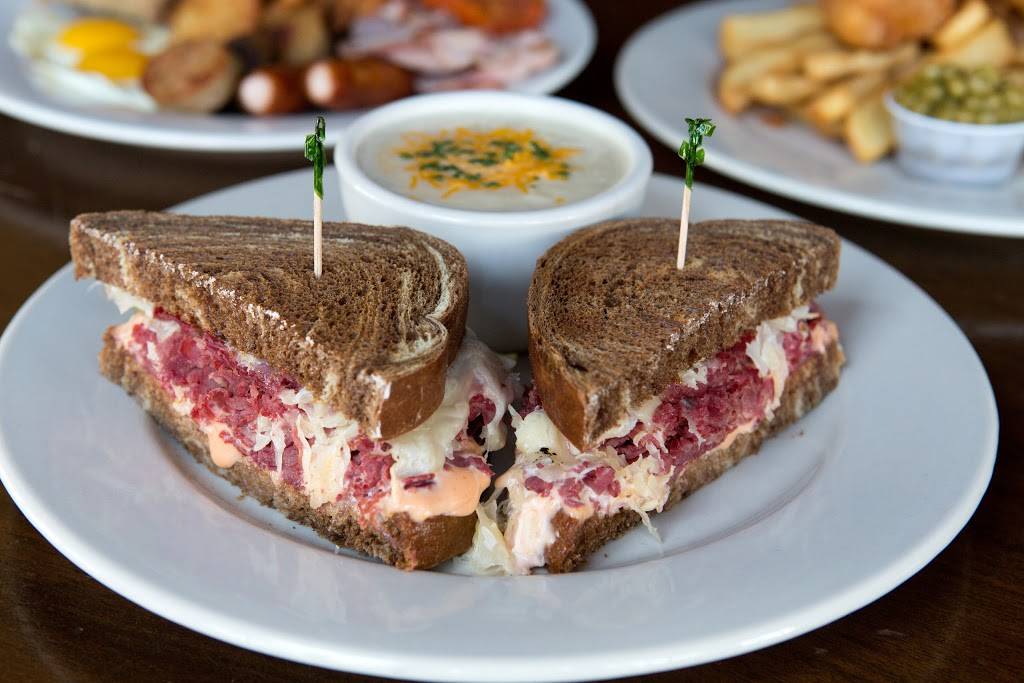 Celtic Crossing Irish Pub | restaurant | 903 Cooper St, Memphis, TN 38104, USA | 9012745151 OR +1 901-274-5151