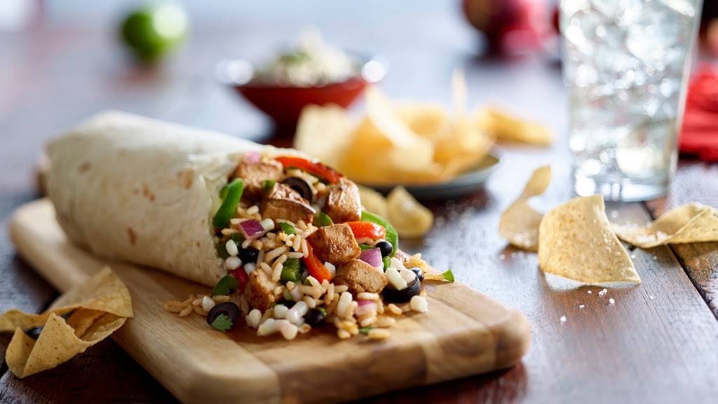 Salsaritas Fresh Mexican Grill | restaurant | 944 2nd St NE, Hickory, NC 28601, USA | 8283042485 OR +1 828-304-2485