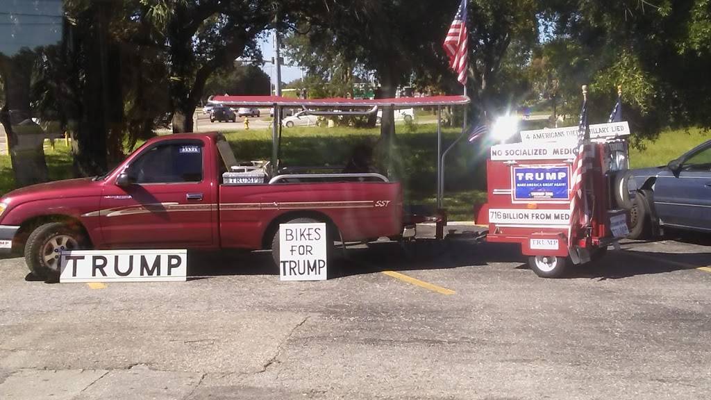 Wendys | restaurant | 606 East 10th St E, Palmetto, FL 34221, USA | 9417294664 OR +1 941-729-4664