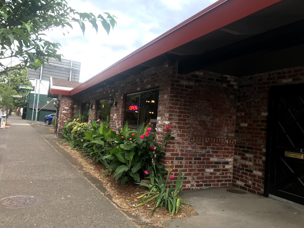 DeNicolas | restaurant | 3520 SE Powell Blvd, Portland, OR 97202, USA | 5032395221 OR +1 503-239-5221