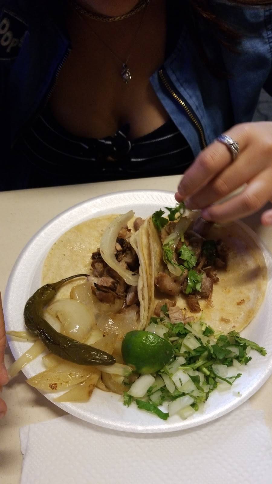 Taco Sahuayo | restaurant | 2934 E McDowell Rd, Phoenix, AZ 85008, USA | 6024187614 OR +1 602-418-7614