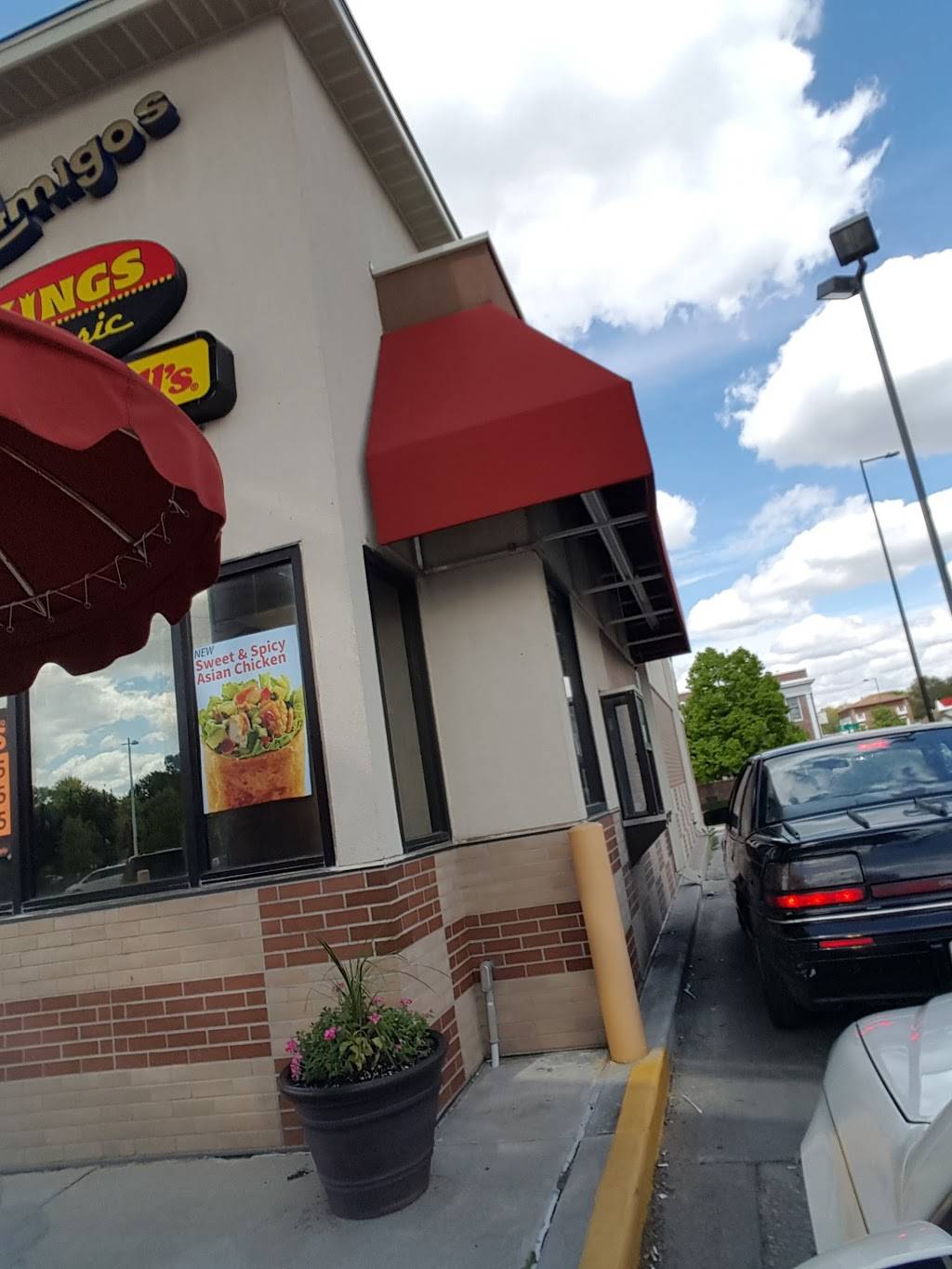 Amigos/Kings Classic | cafe | 2631 E St, Lincoln, NE 68510, USA | 4024764101 OR +1 402-476-4101